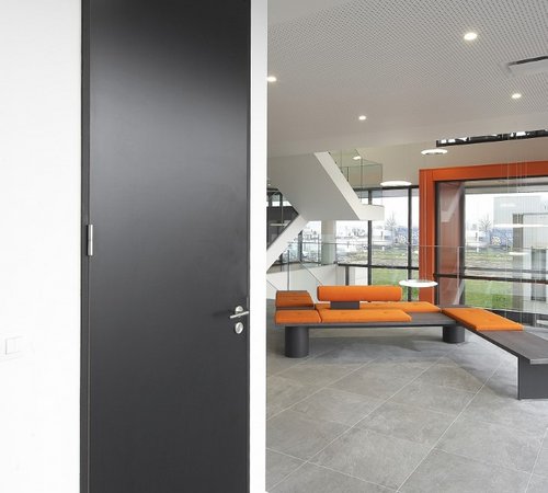 JB DOOR