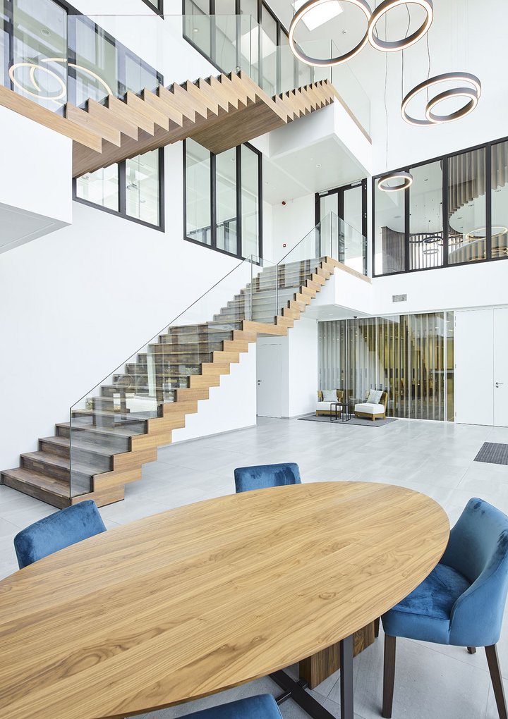Strukturieren Sie Ihr Büro mit Glas-Trennwänden 